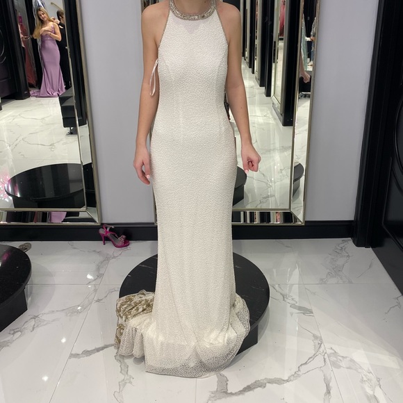 Prom Dress - Picture 4 of 5